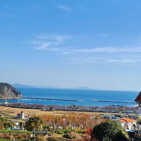 Herkules Namhae German Village ภายนอก รูปภาพ