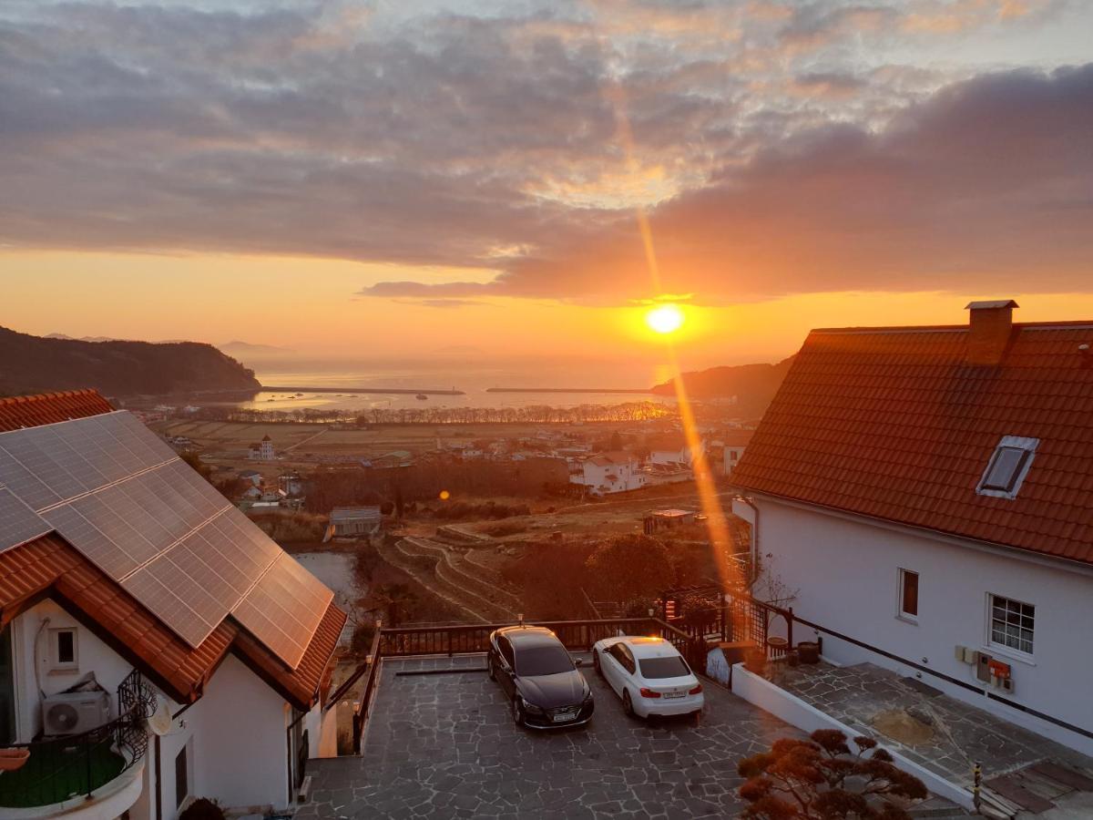 Herkules Namhae German Village ภายนอก รูปภาพ