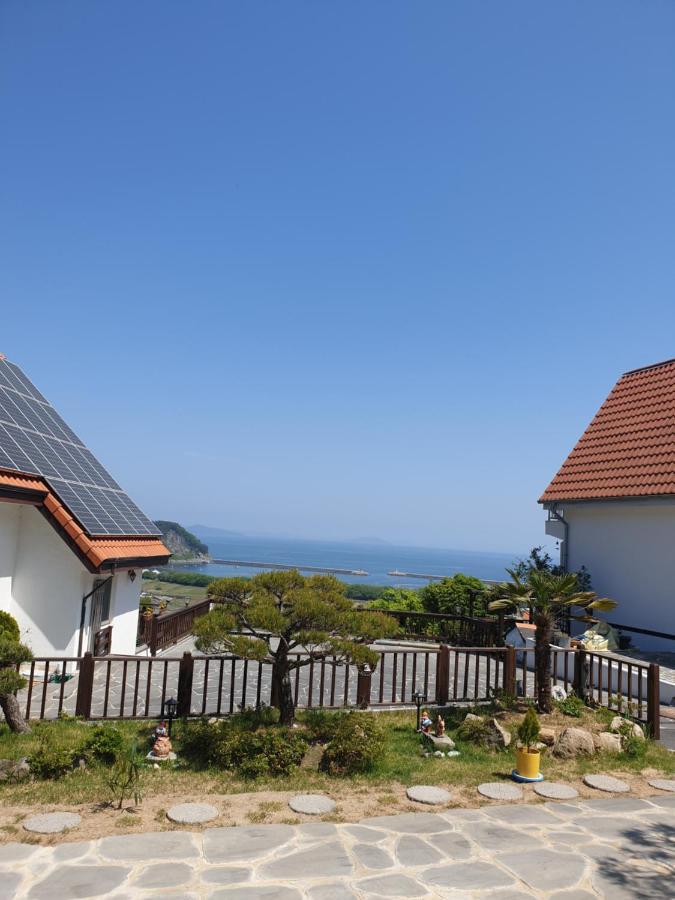 Herkules Namhae German Village ภายนอก รูปภาพ