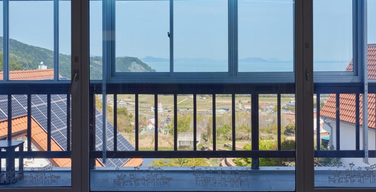 Herkules Namhae German Village ภายนอก รูปภาพ
