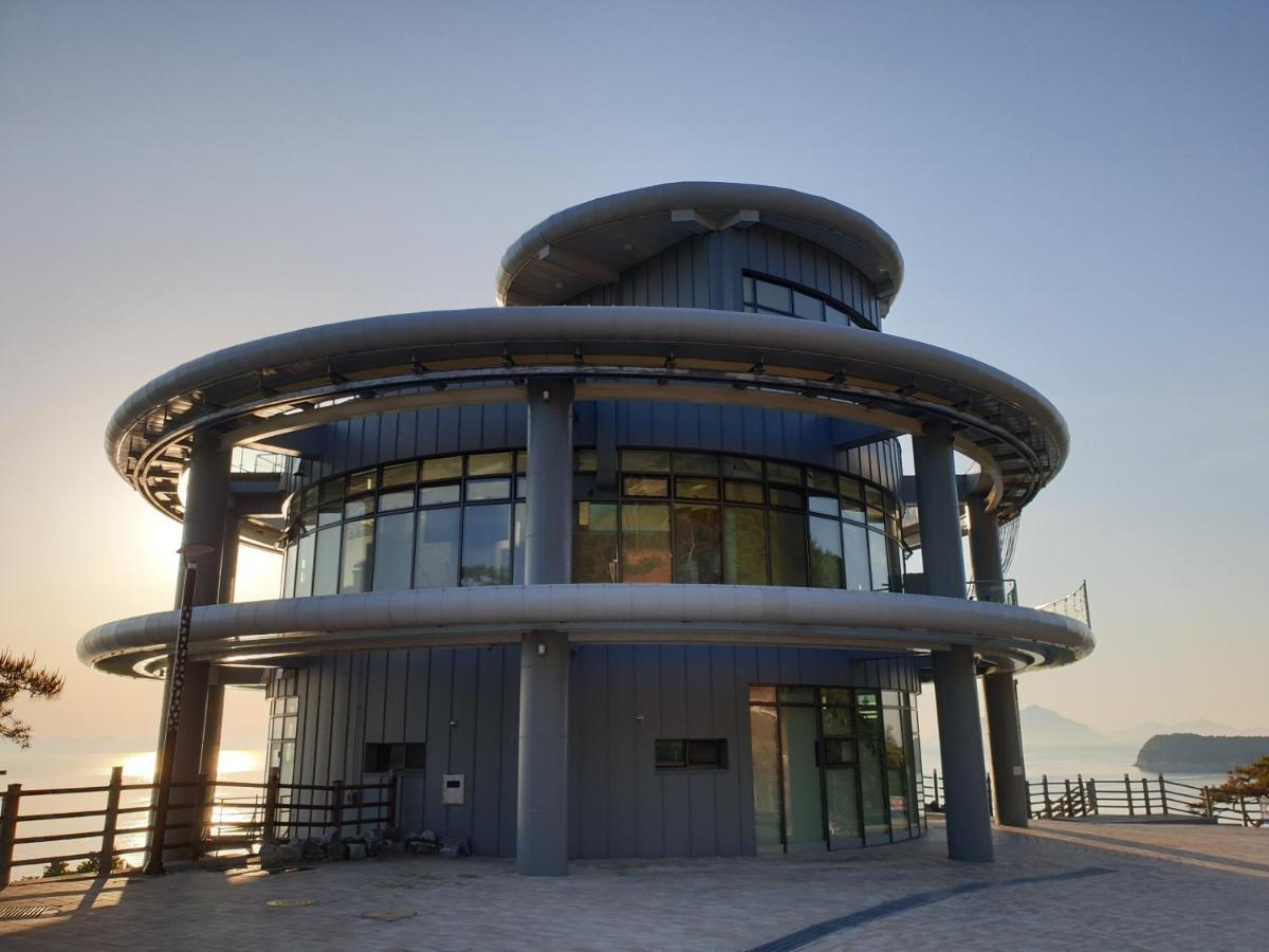 Herkules Namhae German Village ภายนอก รูปภาพ