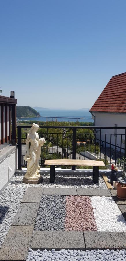 Herkules Namhae German Village ภายนอก รูปภาพ