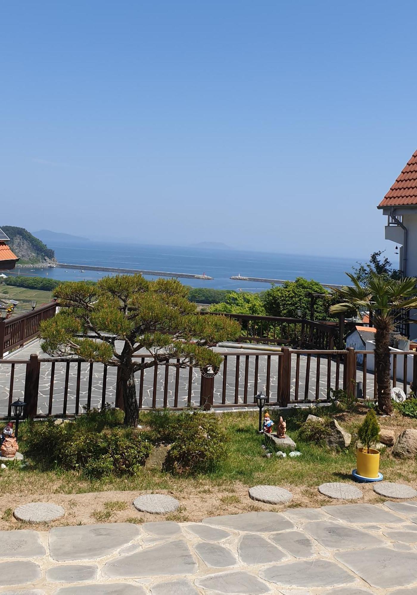 Herkules Namhae German Village ภายนอก รูปภาพ
